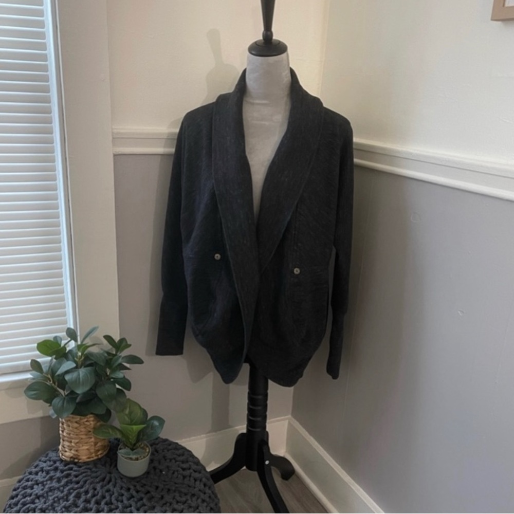 Women's Dark Gray Shawl Collar Knit Sweater